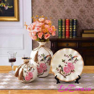 Bình gốm sứ chim và hoa đẹp tại LaDora.vn