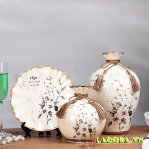 Bình hoa gốm sứ trang trí phòng khách độc đáo