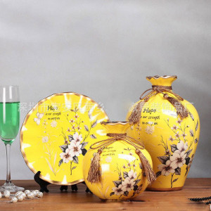 Bình hoa gốm sứ trang trí phòng khách rất đẹp