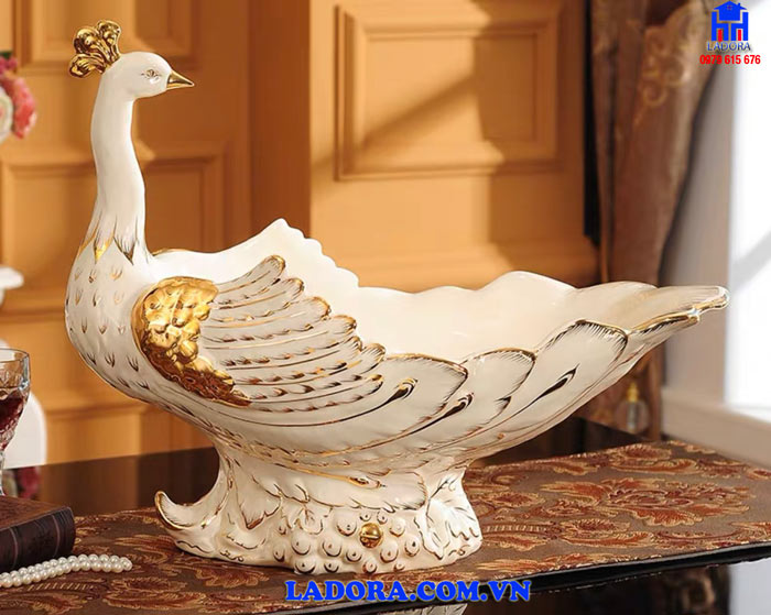 đĩa đựng trái cây chim công gốm sứ cao cấp vẽ vàng