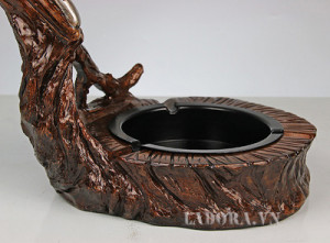 Gạt tàn báo đốm Đồ trang trí bàn làm việc, bàn phòng khách độc đáo