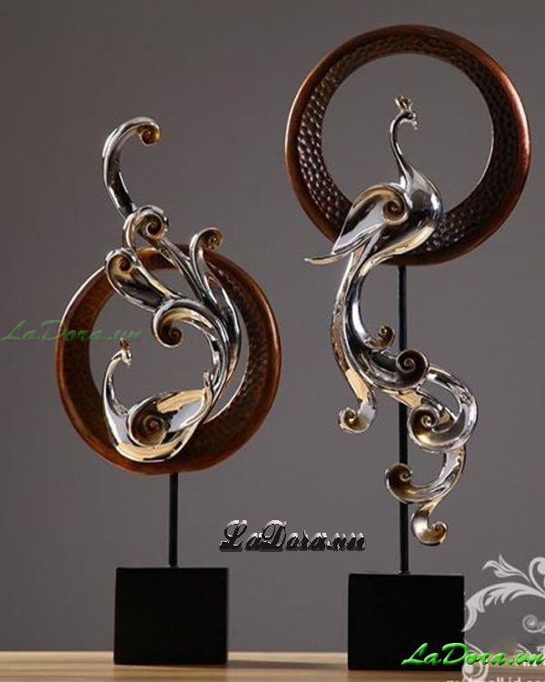 Đồ trang trí bàn làm việc tại LaDora.vn