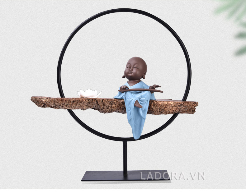 tượng trang trí phòng khách tại ladora shop