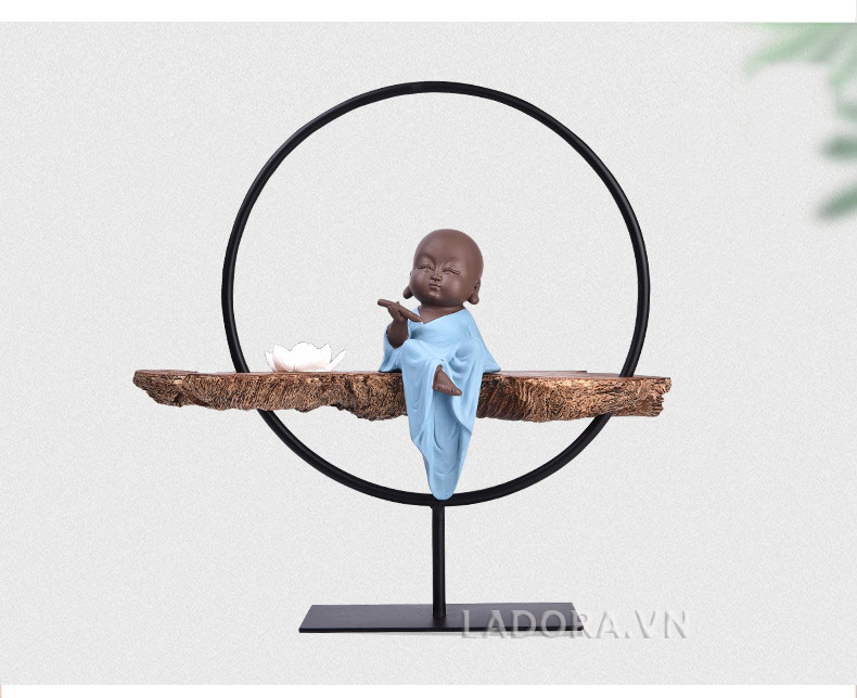 tượng trang trí phòng khách tại ladora shop