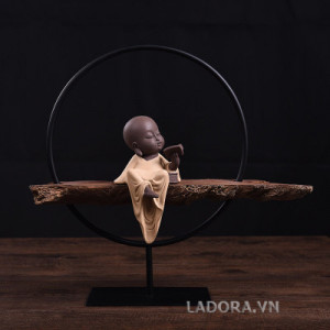 tượng trang trí bàn đẹp tại ladora.com.vn