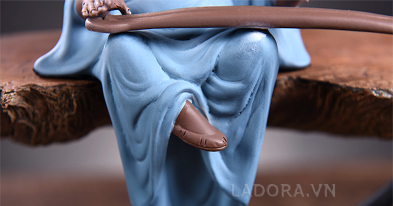 tượng trang trí phòng khách tại ladora shop