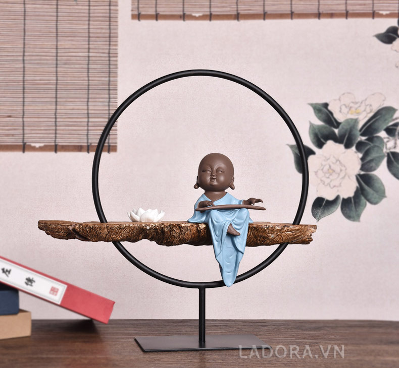 tượng trang trí phòng khách tại ladora shop