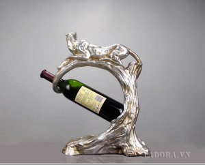 Kệ rượu vang báo đốm tại LaDora.vn