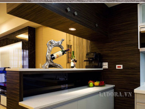 Kệ rượu vang báo đốm tại LaDora.vn