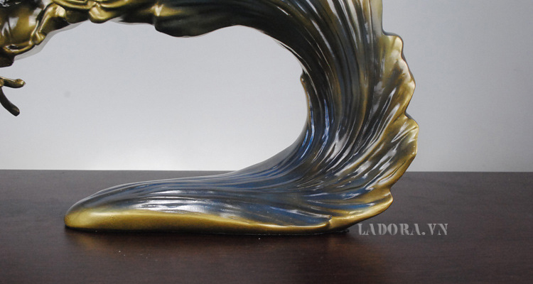 lục mã truy phong tại ladora shop