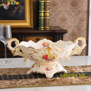 Trang trí bàn ăn đẹp với Ladora.vn