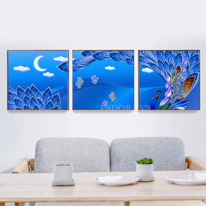 Tranh treo tường chim công trang trí tại Ladora.vn