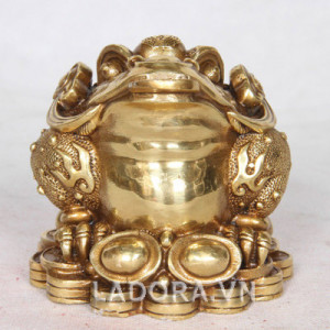 đồ vật trang trí bàn làm việc