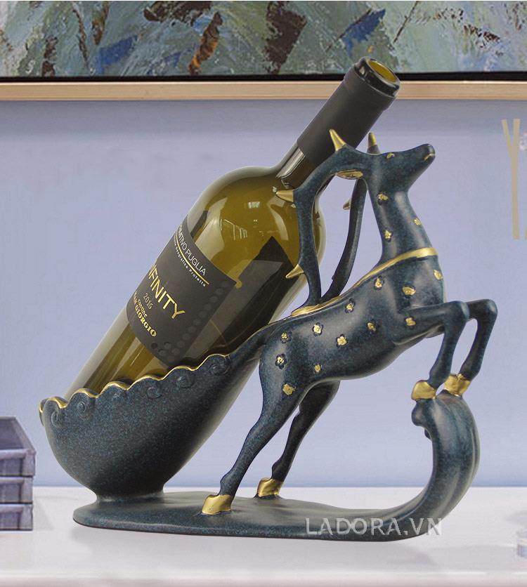 kệ rượu vang để bàn đẹp tại ladora.com.vn
