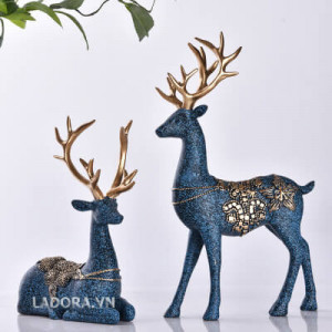 trang trí tủ phòng khách với ladora.com.vn