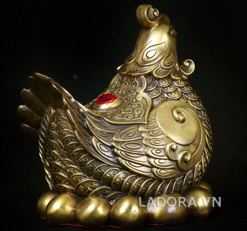 tượng gà đem lại tài lộc dồi dào như dòng sông không bao giờ cạn