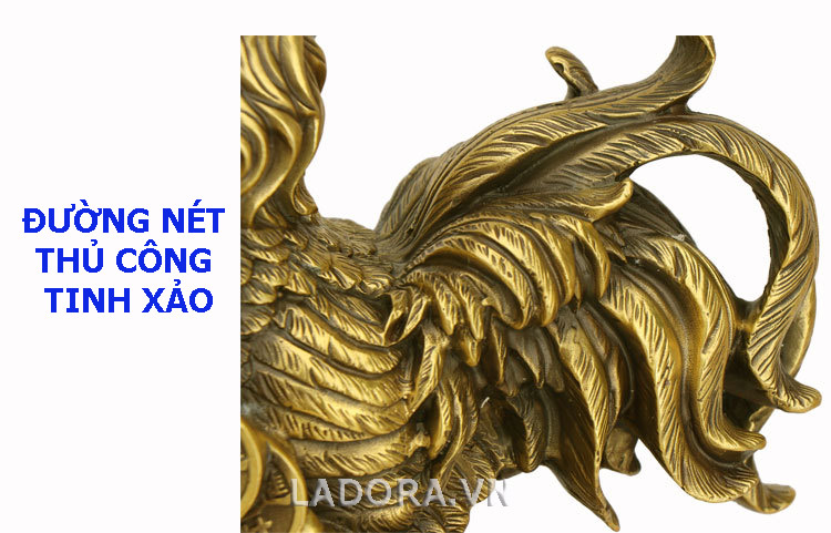 đường nét tinh xảo trên tượng gà tại ladora shop