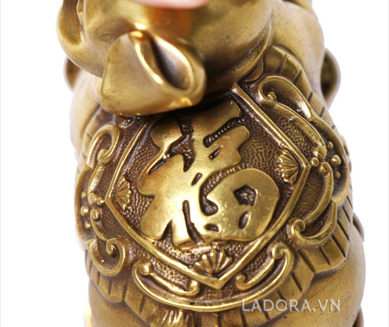 Tượng lợn mang đến phúc lộc