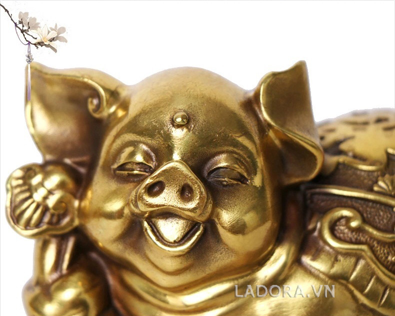tượng lợn để bàn trang trí bàn làm việc tại ladora