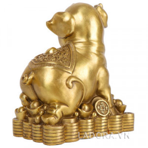 con heo phong thủy trang trí văn phòng làm việc