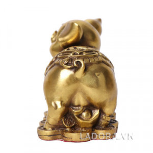 tượng con heo để bàn trang trí tại ladora