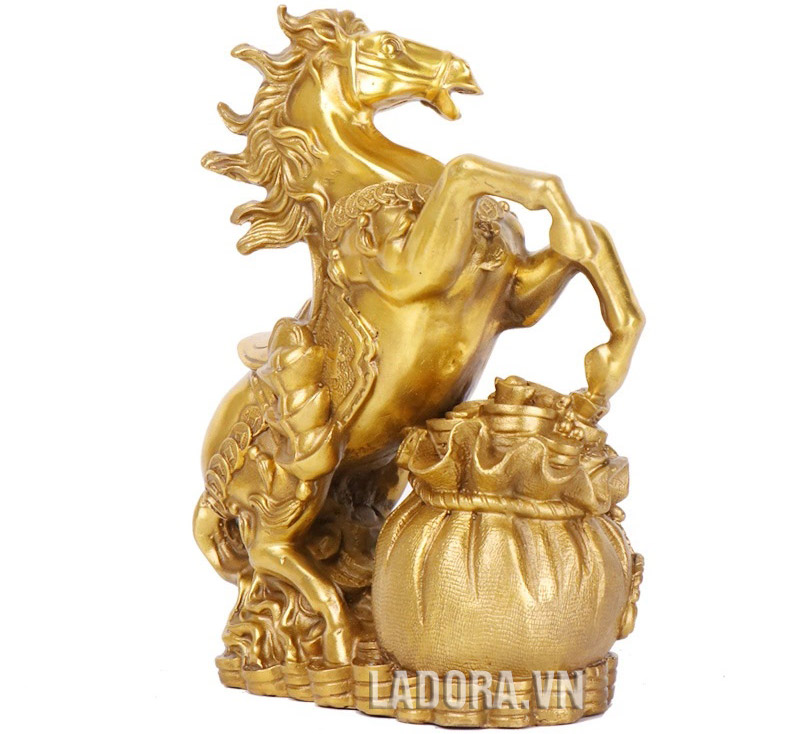 tượng ngựa tại ladora làm quà tặng cực kỳ ý nghĩa