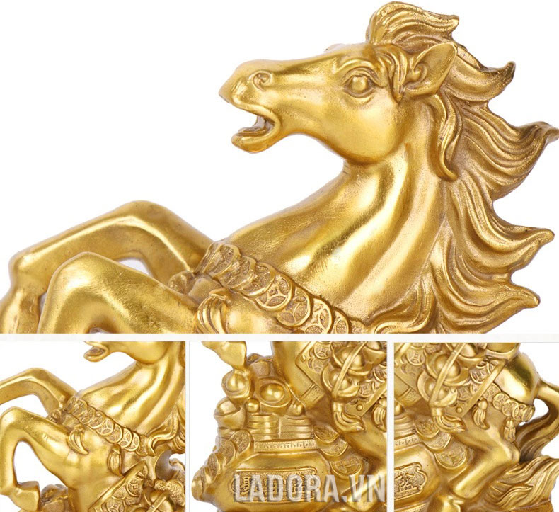 tượng con ngựa nên bài trí quay đầu ra cửa