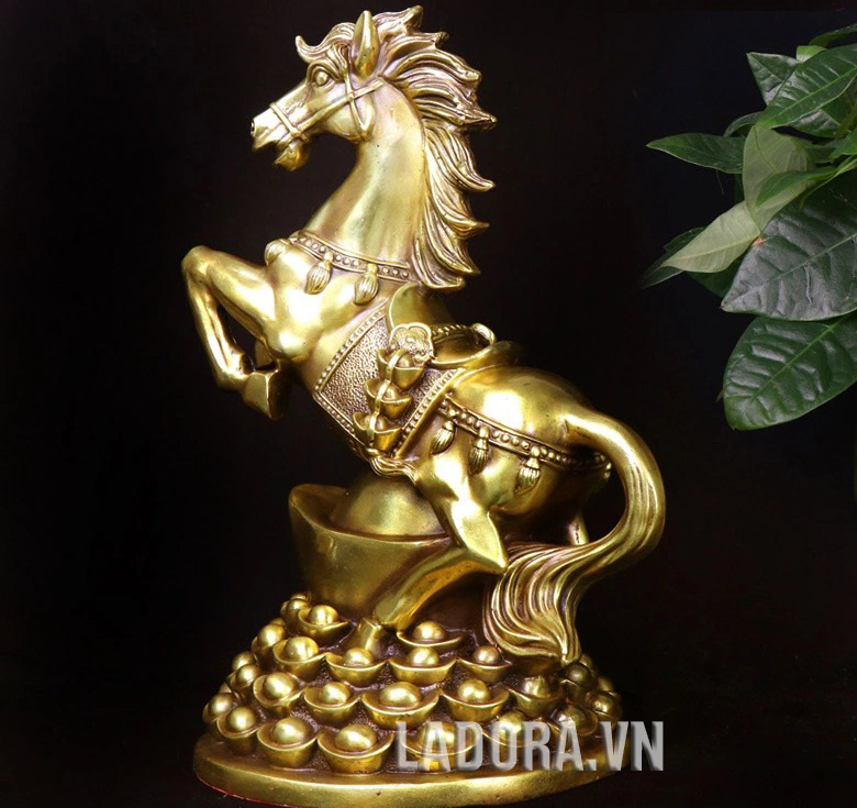 Ngựa và biểu tượng mã đáo thành công