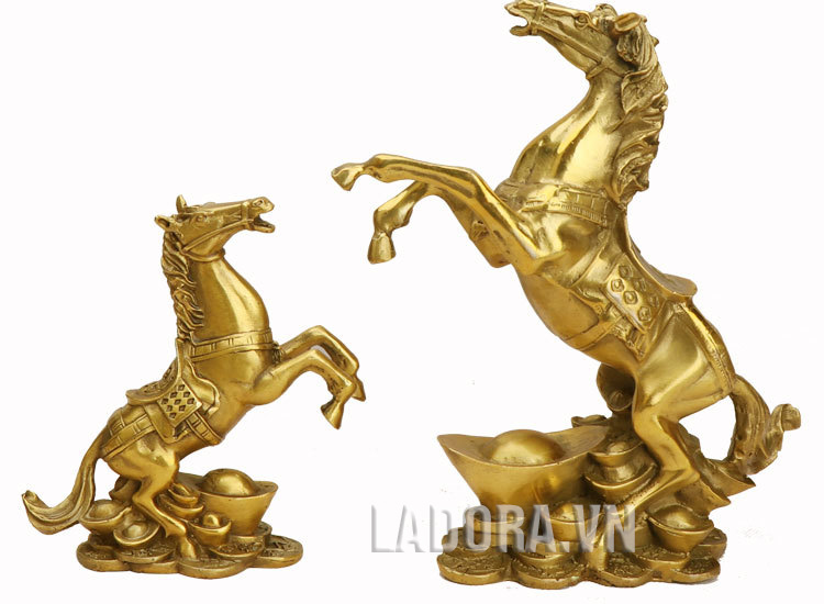 tượng ngựa có thể làm quà tặng độc đáo và ý nghĩa