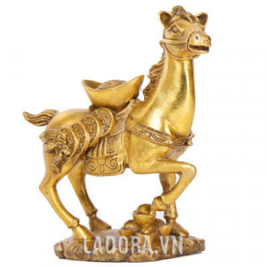 tượng con ngựa tại ladora