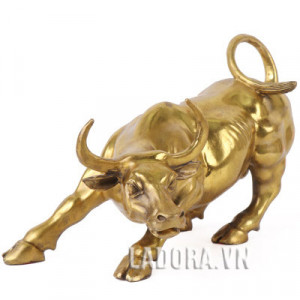 đến ladora shop để mua trâu phong thủy đặt bàn làm việc