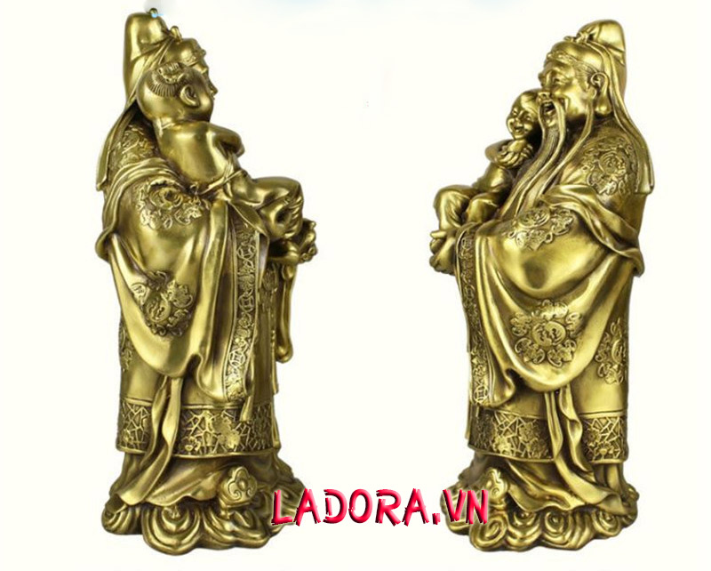 Tượng ông Phúc tại ladora - ông phúc là một viên quan thời đường