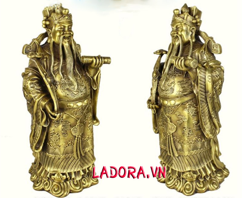 Tượng ông Lộc tại ladora - ông lộc là một viên quan thời nhà tấn