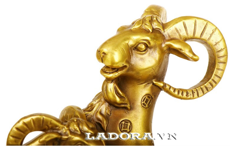 chú dê khỏe khoắn đem lại sức khỏe tài lộc