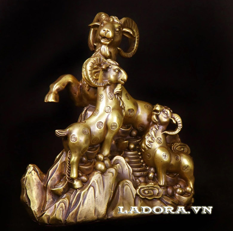 tượng dê để bàn phong thủy tại ladora