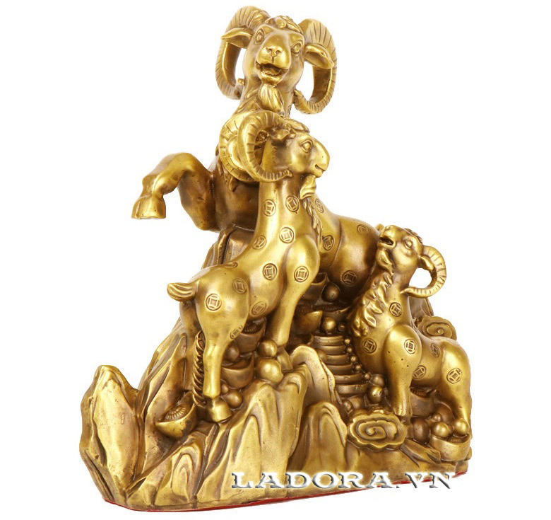 Quà tặng ý nghĩa với tượng dê để bàn làm việc tại ladora