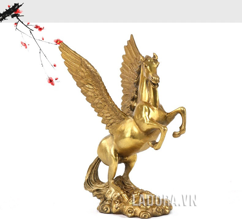 tượng ngựa có cánh để bàn làm việc tại ladora là ngựa thần pegasus