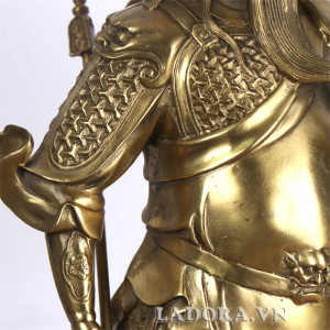 quan công luôn trung thành với Lưu Bị