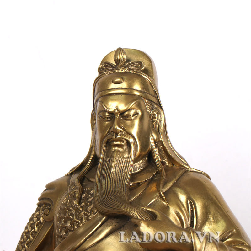 quan công là võ tướng rất mạnh dưới tay Lưu Bị