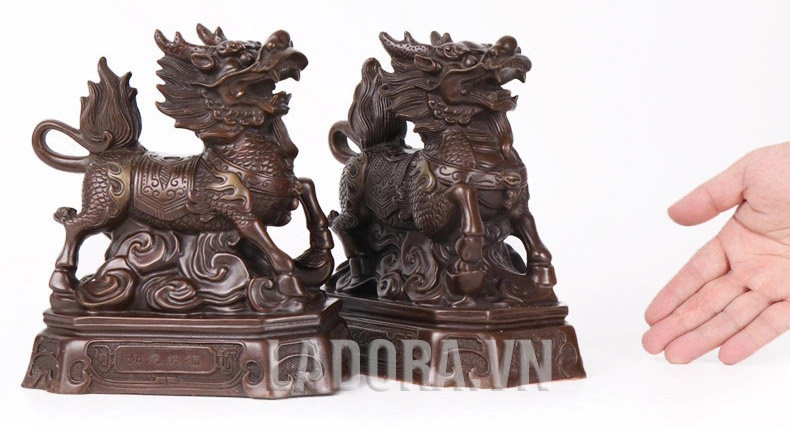 tỳ hưu được vua chúa tạc tượng để trong cung của mình - ladora shop
