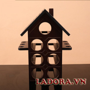 giá treo ly sang trọng tại cửa hàng bán đồ trang trí ở hà nội ladora