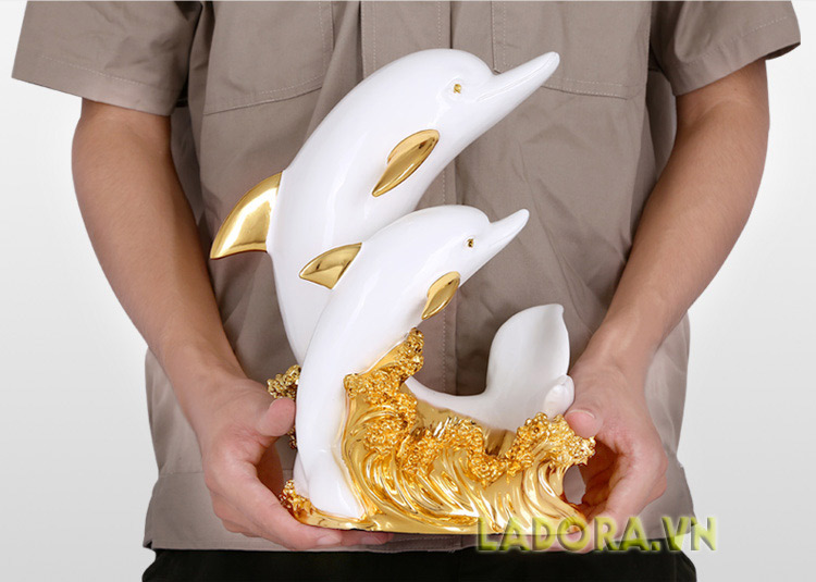 kệ rượu cá heo là món quà tặng ý nghĩa - shop ladora