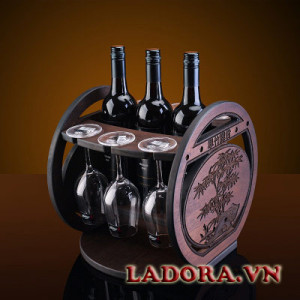 giá gỗ để treo ly rượu tại ladora shop đồ decor ở hà nội