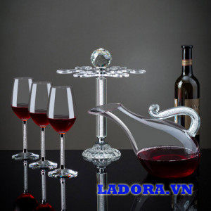 giá treo ly bằng thủy tinh tại ladora shop đồ decor ở hà nội