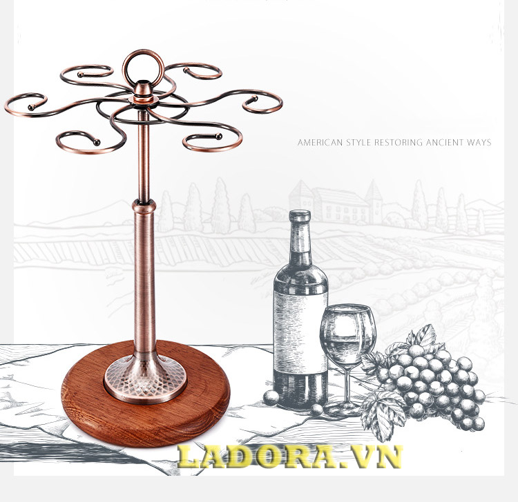 thưởng thức rượu vang đỏ bên giá để ly tại ladora shop