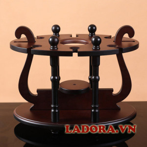 giá treo ly gỗ tại cửa hàng bán đồ decor đẹp tại hà nội