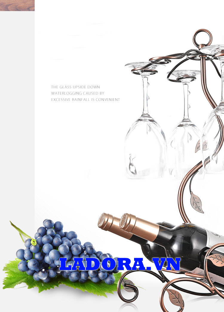 giá treo ly tại ladora shop bán đồ trang trí nhà đẹp là một tác phẩm nghệ thuật