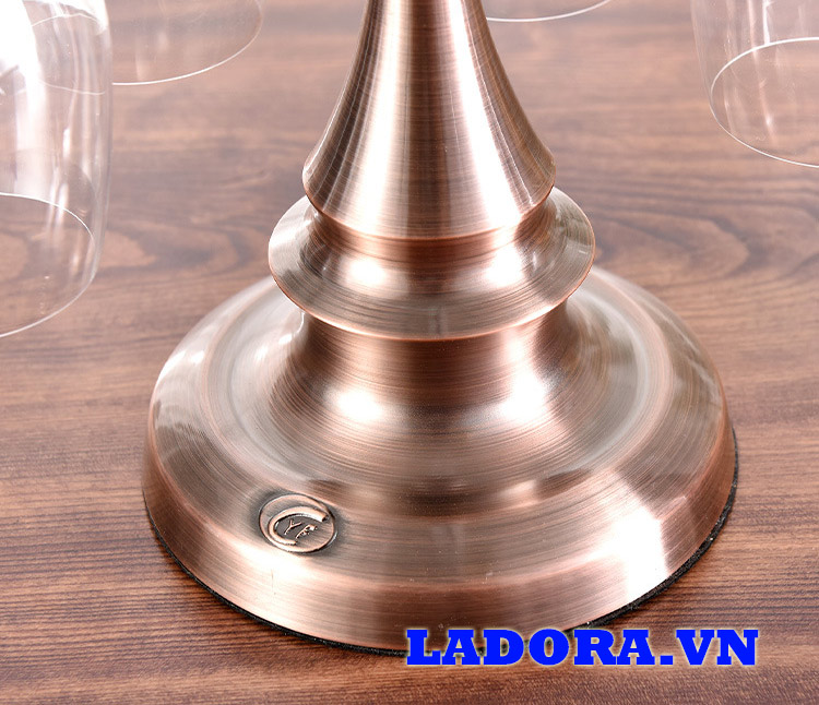 chân đế giá để ly khỏe khoăn và chắc chắn - ladora cửa hàng bán đồ decor đẹp