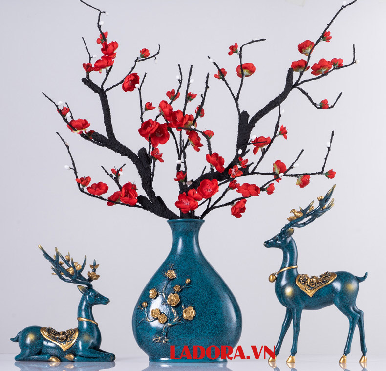 Hươu là đồ trang trí nội thất nhà đẹp được sử dụng phổ biến - ladora shop