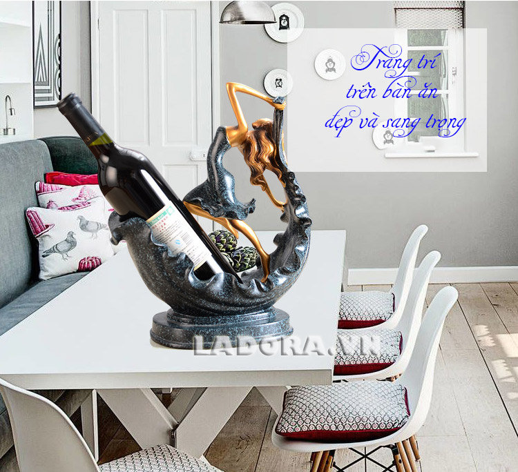 kệ rượu vang trang trí trên bàn ăn - cửa hàng đồ trang trí nhà ladora